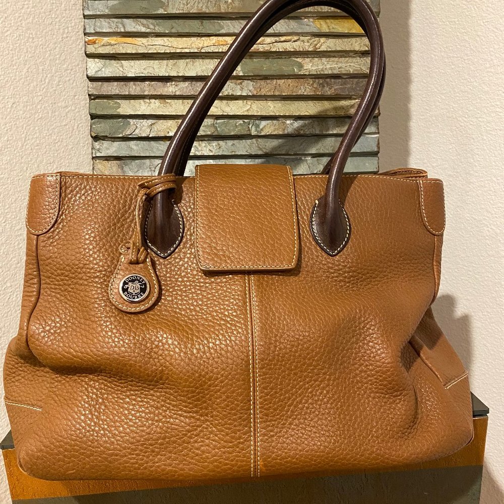 Dooney & Bourke - Med Satchel Tote - Saddle color
